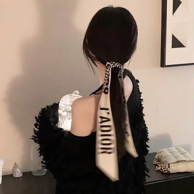 金车换玉人